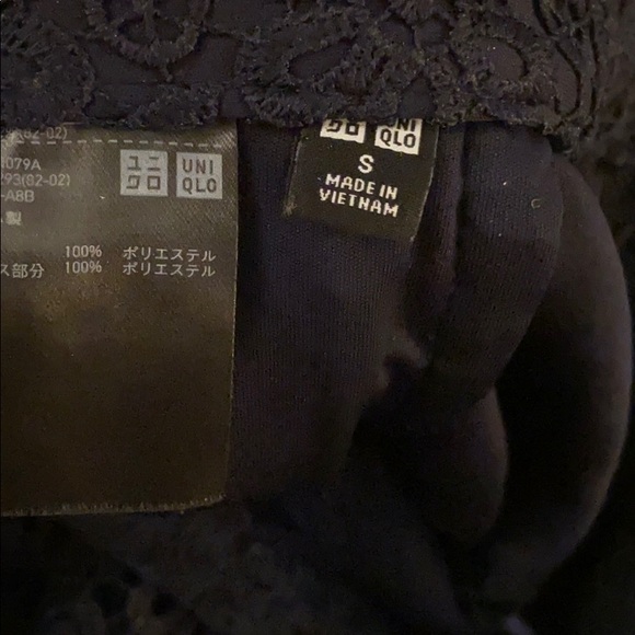 UNIQLO navy, lace, high waisted skirt - Picture 4 of 4